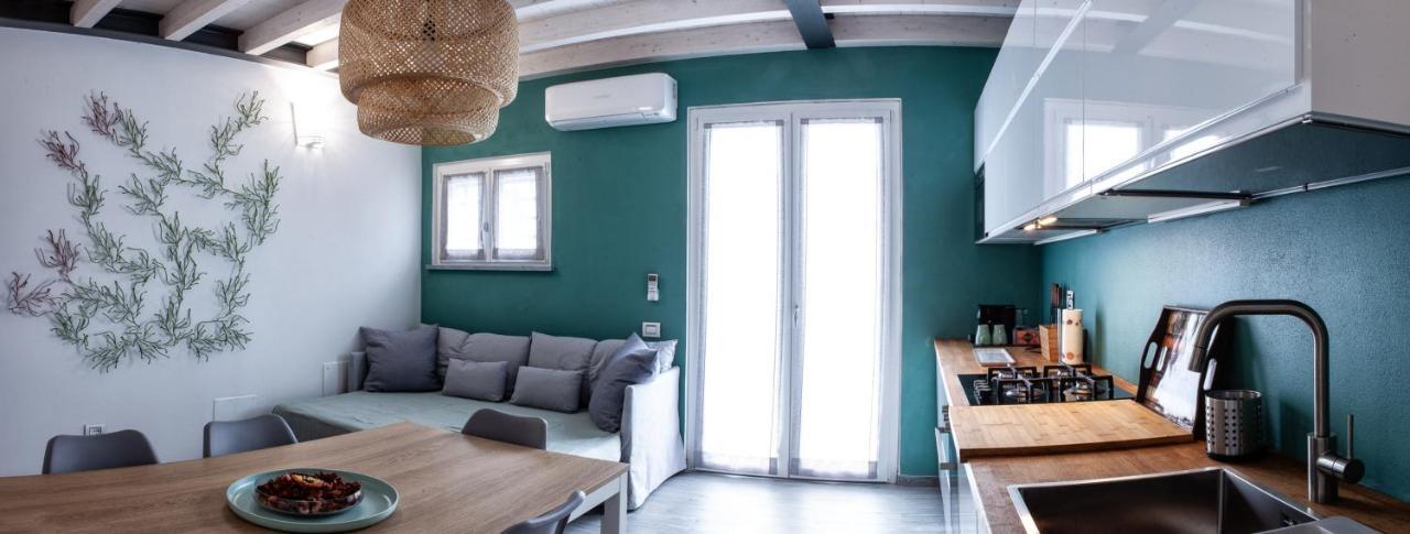 150 Latomare Bed and Breakfast Marina Di Carrara Eksteriør billede