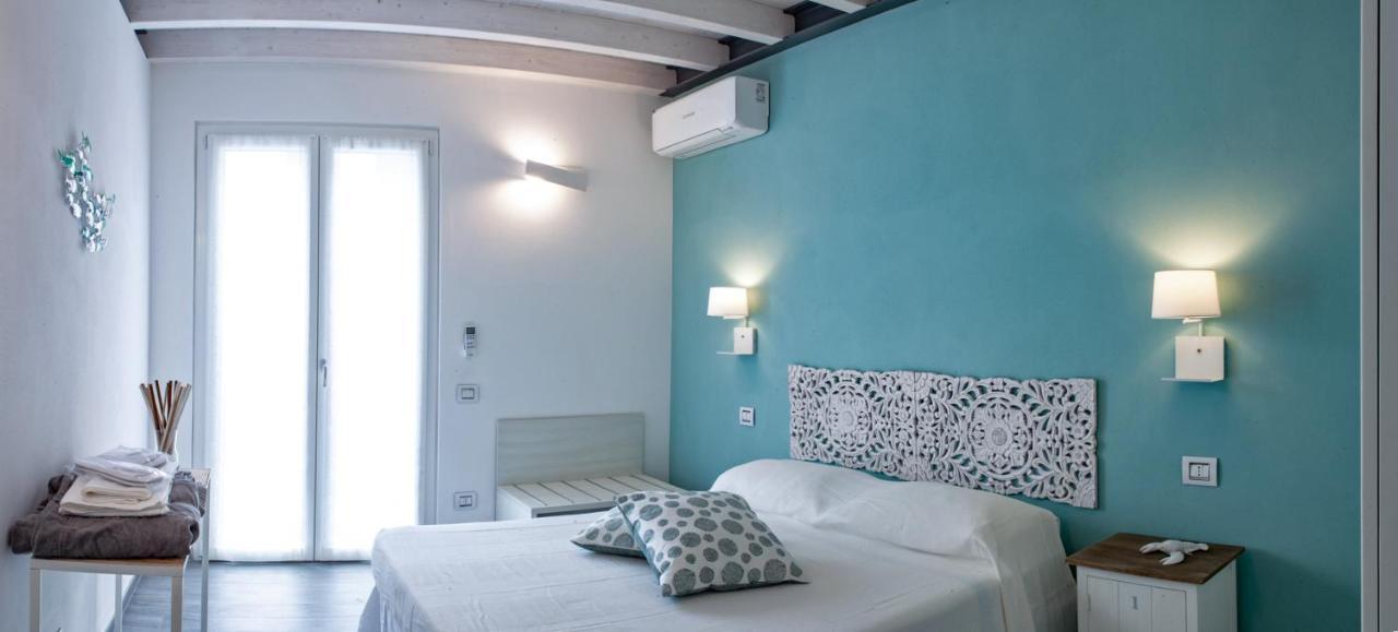 150 Latomare Bed and Breakfast Marina Di Carrara Eksteriør billede