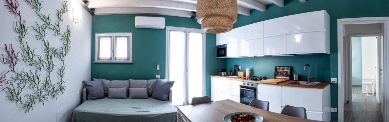 150 Latomare Bed and Breakfast Marina Di Carrara Eksteriør billede